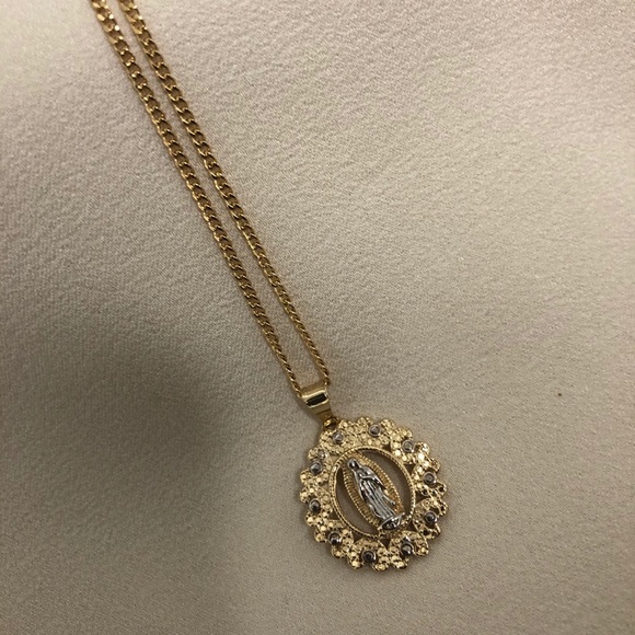 18k Gold Filled Virgin Mary/Cadena de la virgen Guadalupe - Picture 2 of 6